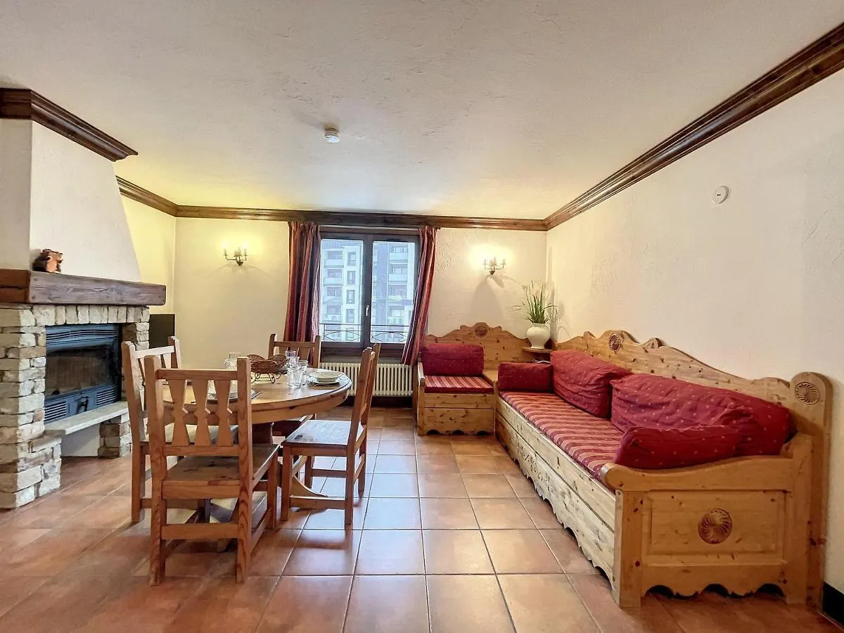 T2 Centre Chamonix Avec Parking Prive Et Wifi - Fr-1-507-42 Apartment