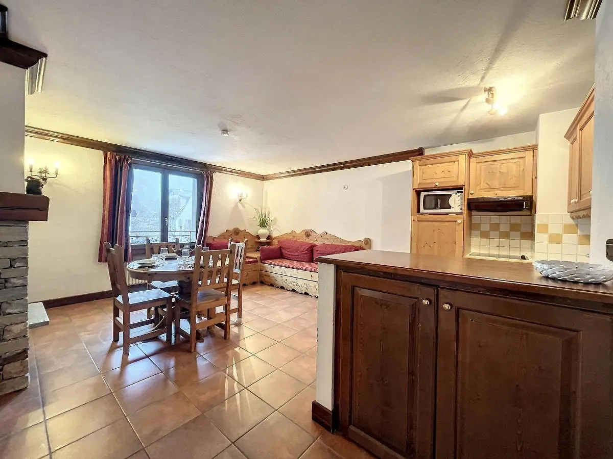 T2 Centre Chamonix Avec Parking Prive Et Wifi - Fr-1-507-42 Apartment 0*,