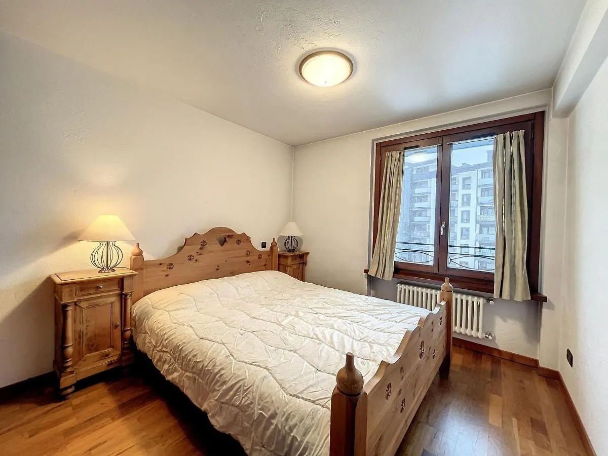 T2 Centre Chamonix Avec Parking Prive Et Wifi - Fr-1-507-42 Apartment