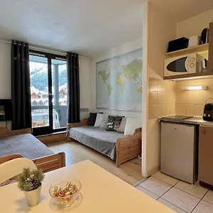 Le Balme Wifi/parking/balcony Apartamento